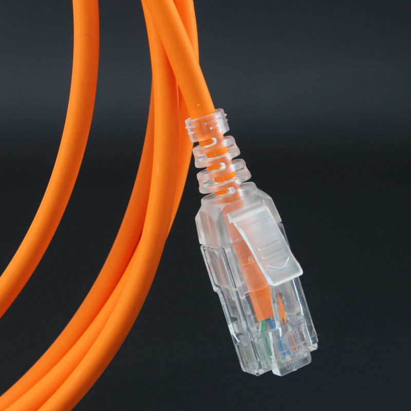 고속도가 LSZH PVC Cat6 패치 코드를 마구간에 넣는다고, 1000 Ft Cat6 이더넷은 전보를 칩니다