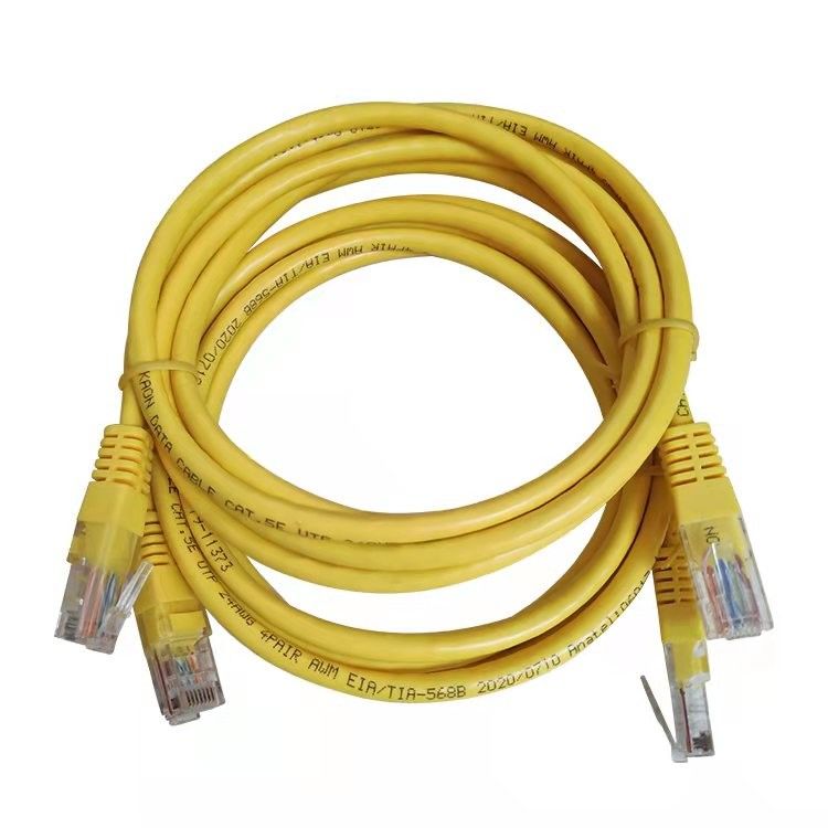 컴퓨터와 라우터를 위한 UTP Cat5 케이블 옐로우 패치 코드 Ethernet 케이블 Cat5e
